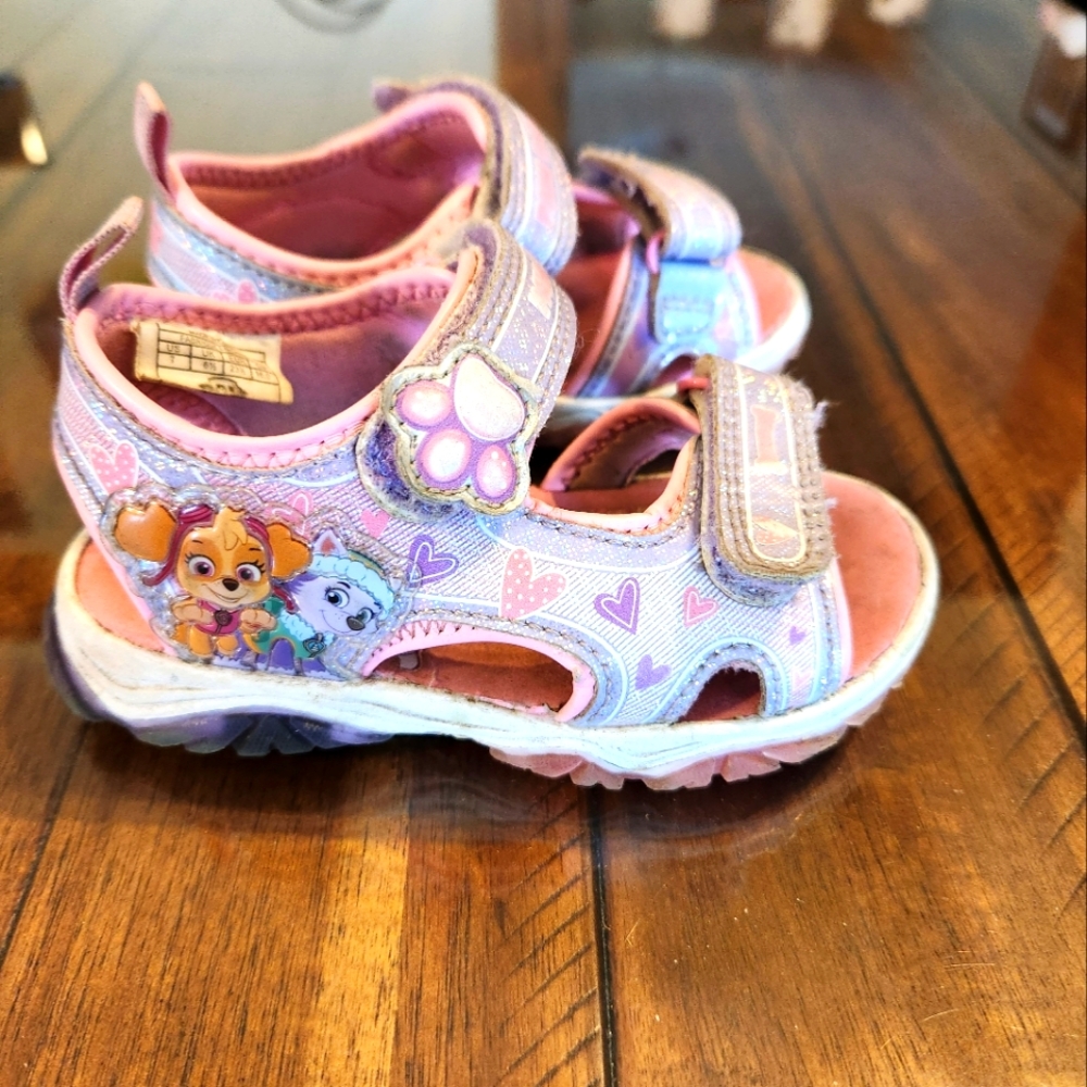 Paw Patrol light up sandles toddler size 7